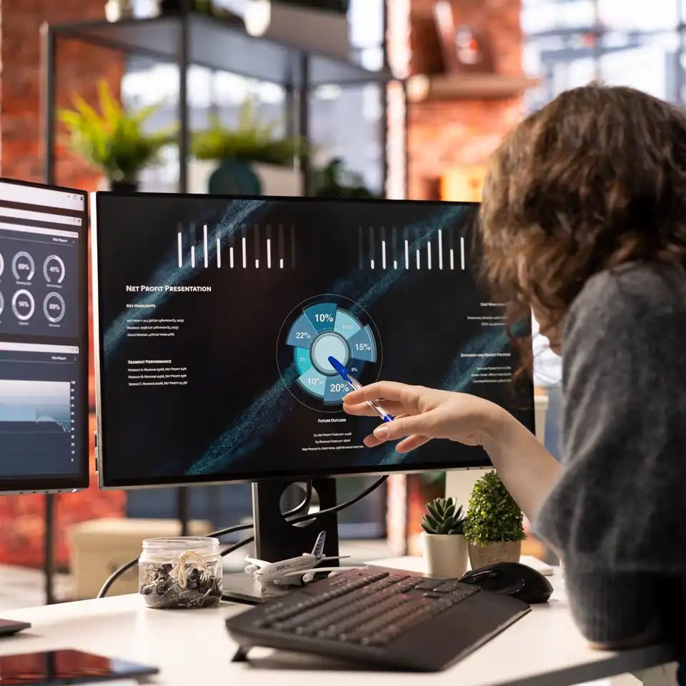 AIoT solutions for Life Sciences and Lab Tech